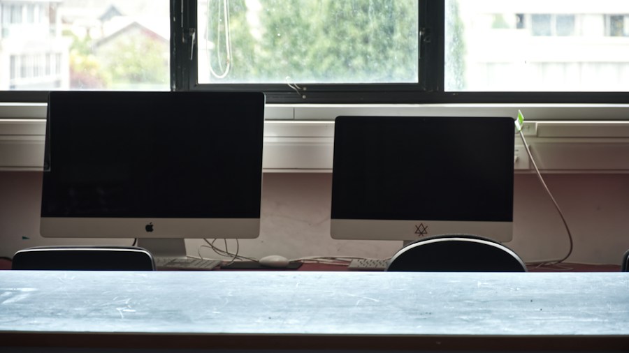 CHUWI UniBox AI495 Pro Unveiled at IFA Berlin: What Workstation Shoppers Need to Know 2 AI development computer lab environment