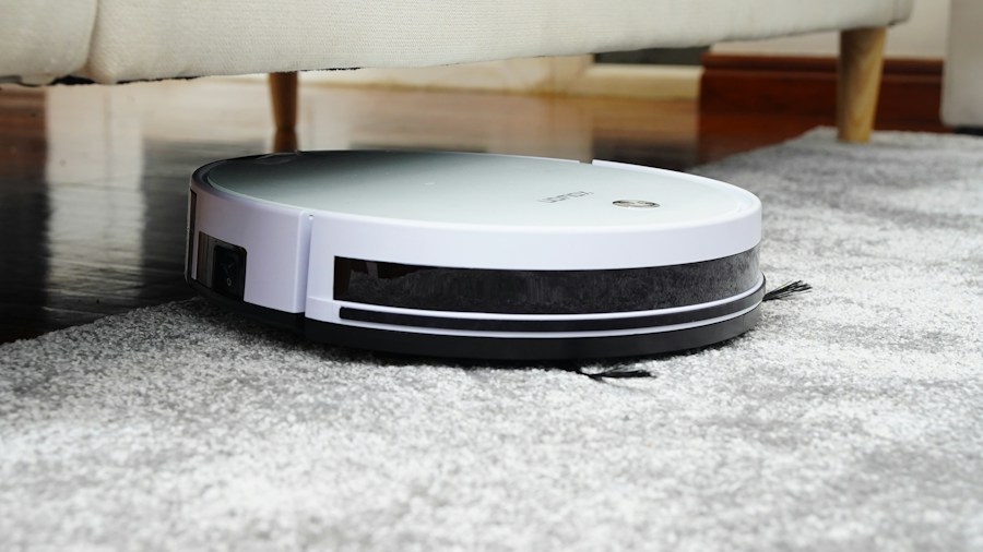 Eufy Omni E35 Arrives with Powerful Suction and Self Cleaning What Shoppers Need to Know 2 close up robot vacuum bristles