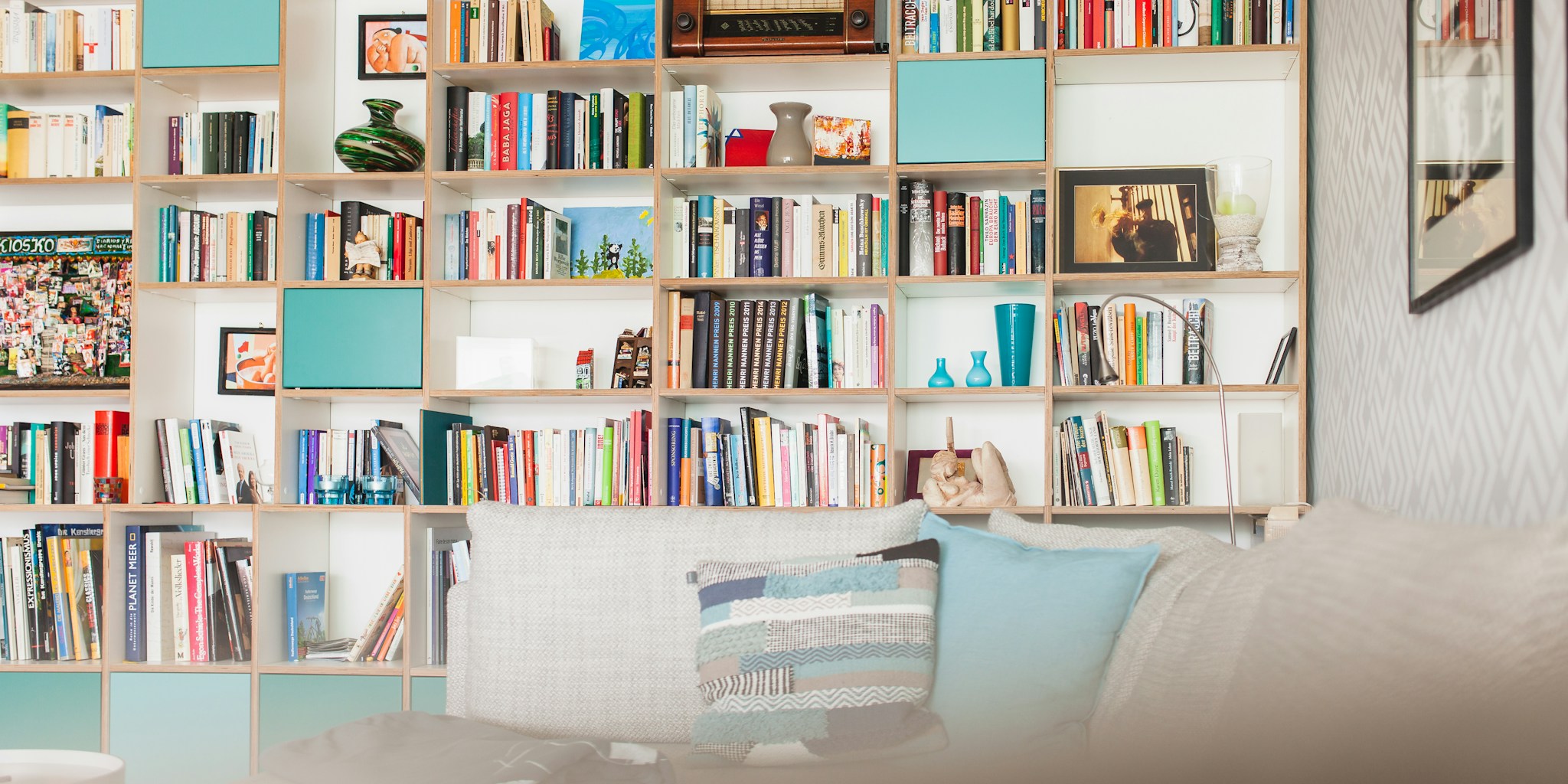 Colored Bookshelf Trend Is Replacing Plain White Shelving: What Shoppers Need to Know
