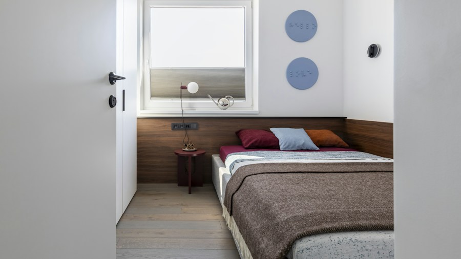 Chair Bed Sofas Are Replacing Sleeper Sofas What Buyers Need to Know 1 compact furniture small space bedroom