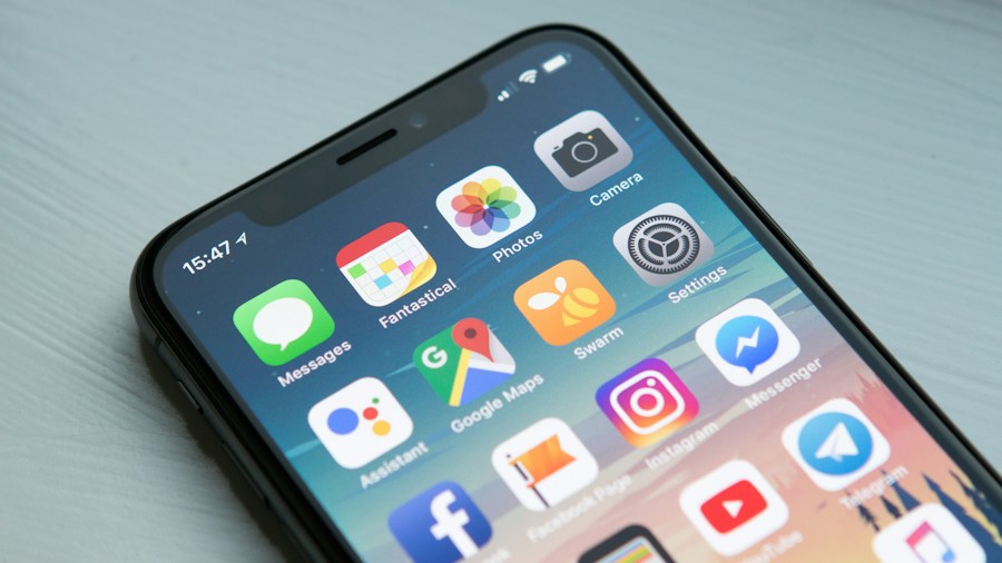 comparing smartphone apps side by side