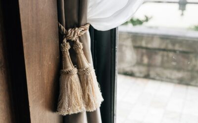 Turn Pipe Cleaners Into Stunning Curtain Ties