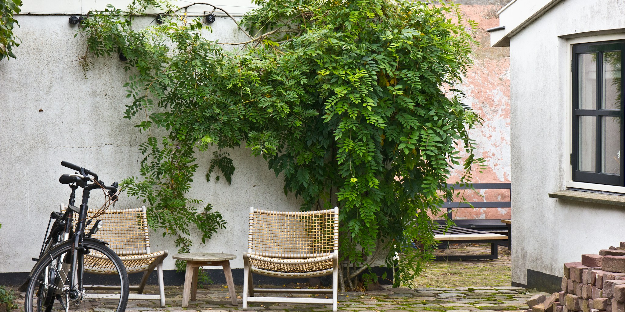 Small Backyard Patio Transformation: What Homeowners and Renters Should Know