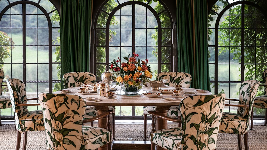 family-friendly elegant dining room