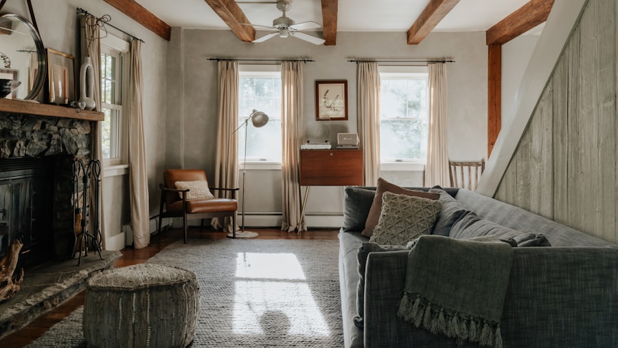 Storage Coffee Table Trend Helps Shoppers Maximize Living Room Space 2 farmhouse furniture rustic design
