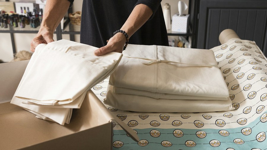 Mattress Warranty Guide: 10 Actions That Void Your Coverage 1 mattress delivery box unboxing