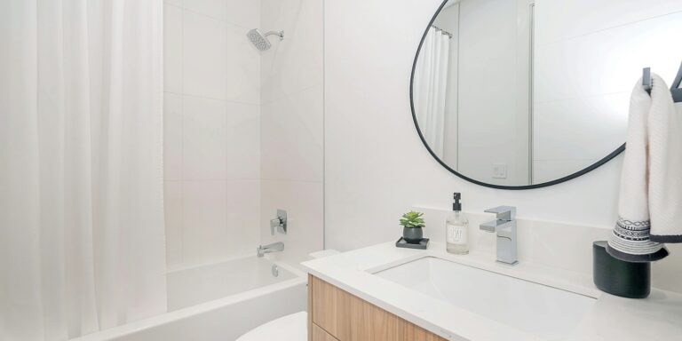 modern bathroom shower curtain setup