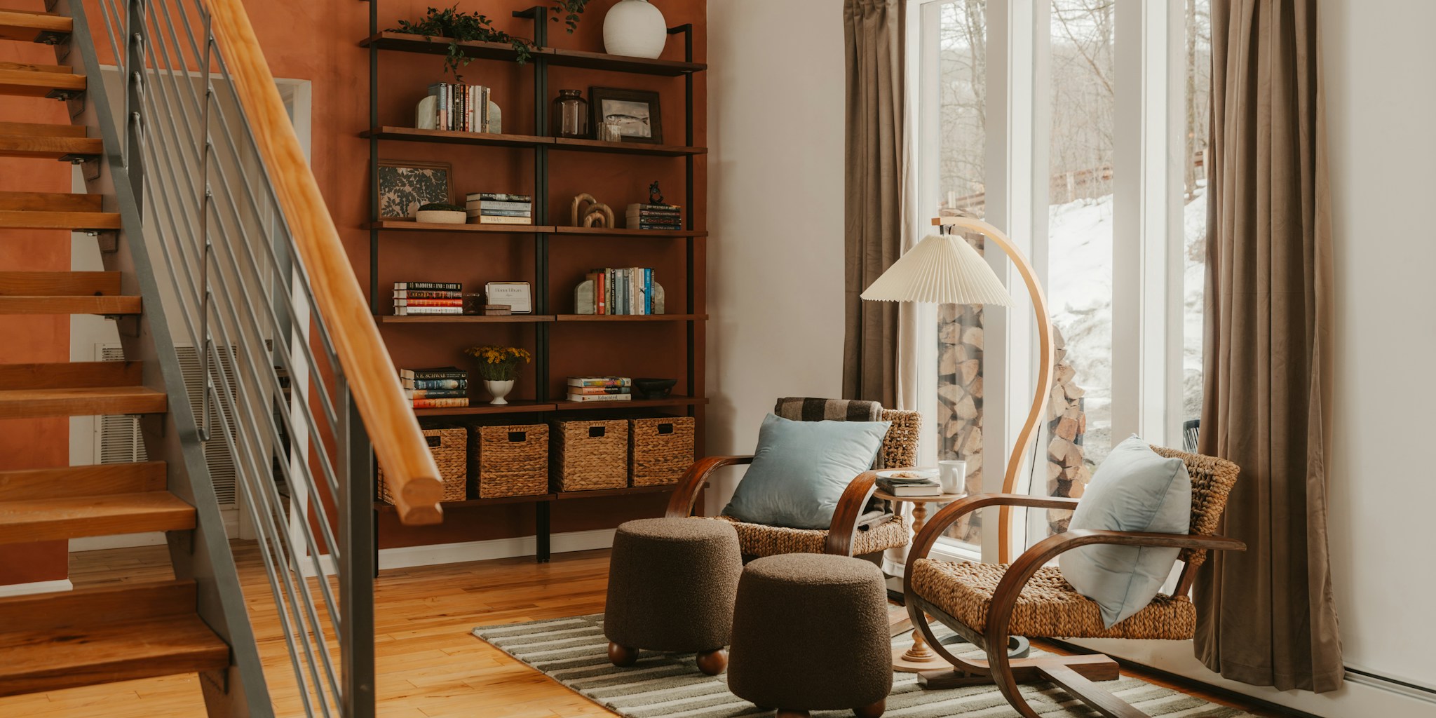 New Bookshelf Lamp Hybrid Launches for Apartments
