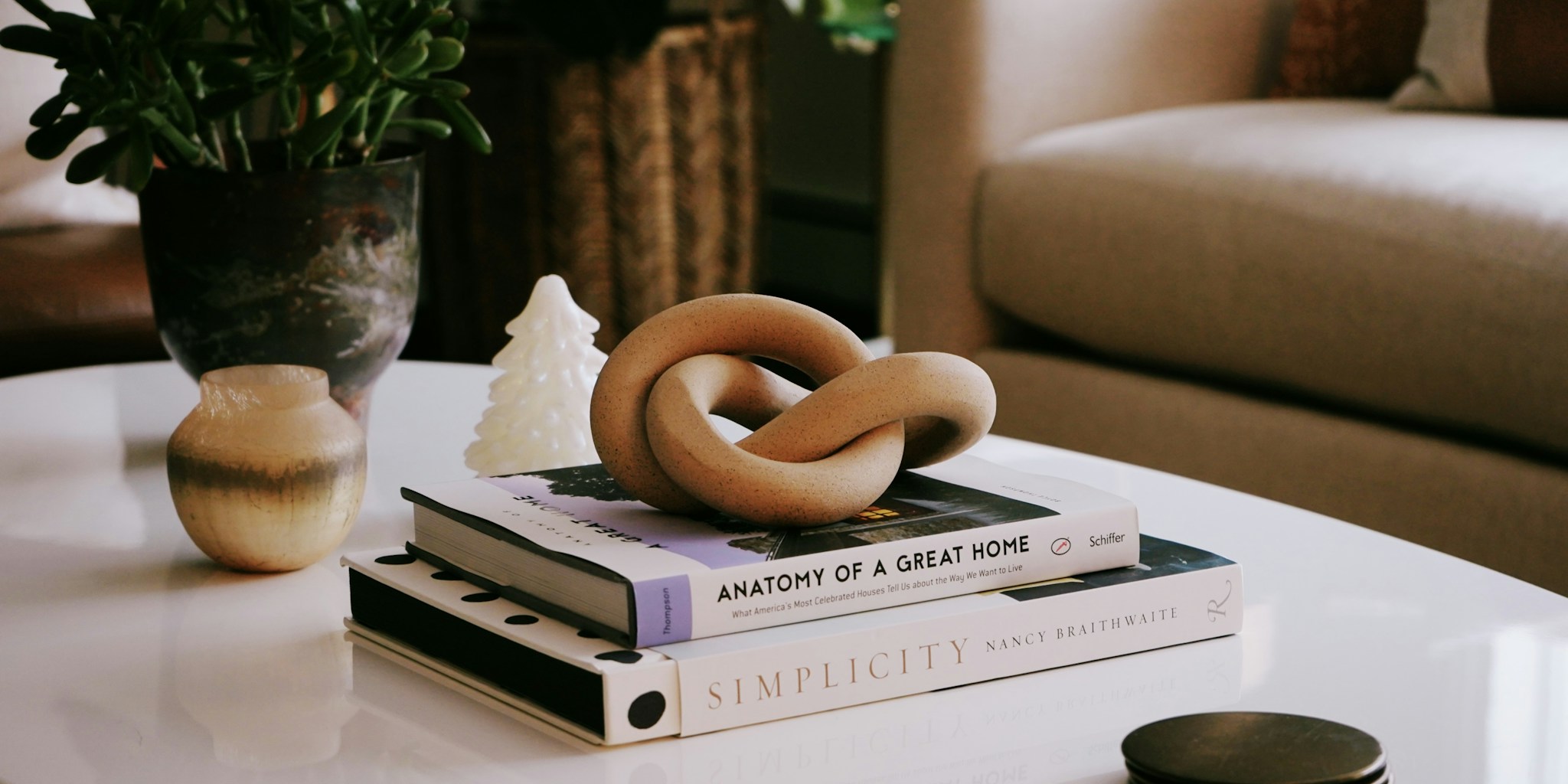 Coffee Table Styling Rules from a Top Designer: What Buyers Should Know
