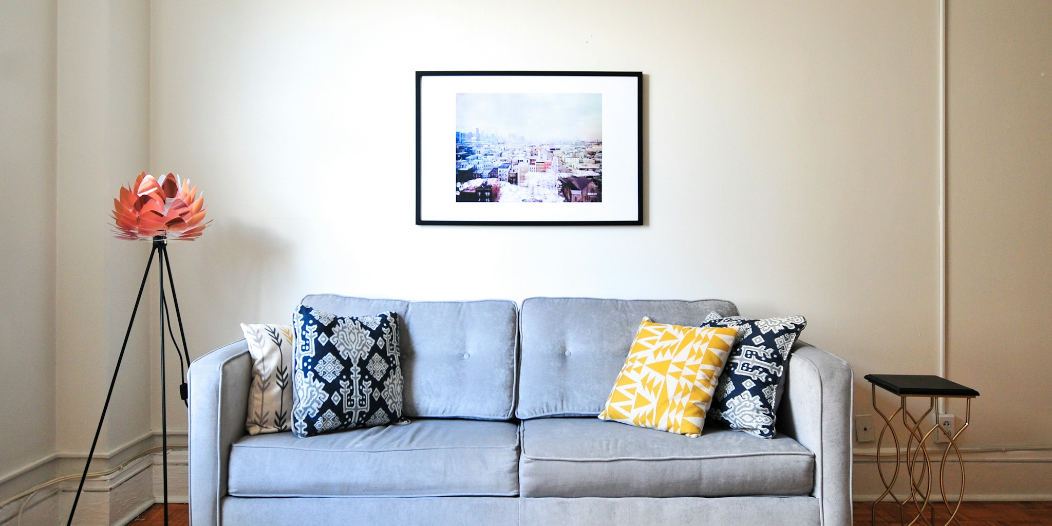 Renting a Bare Apartment: How Strategic Furniture Choices Transform a Generic Space