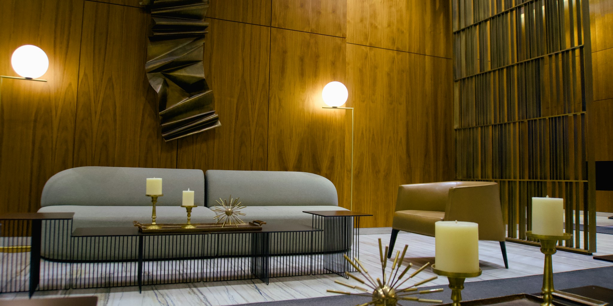 Wood Paneling Emerges as Wallpaper Alternative