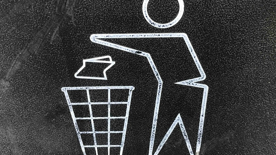 Designer Trash Bin Solves the Living Room Clutter Problem Shoppers Have Long Ignored 2 open trash bin lid pivot mechanism