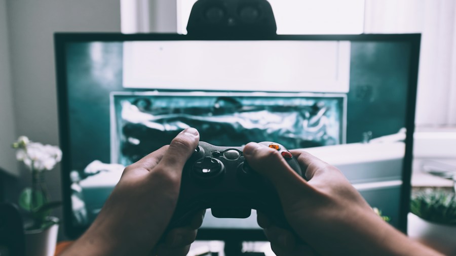 Asus ROG Ally X20 Premium Handheld Released: What Ergonomic Features Mean for Buyers 1 person holding gaming device screen view