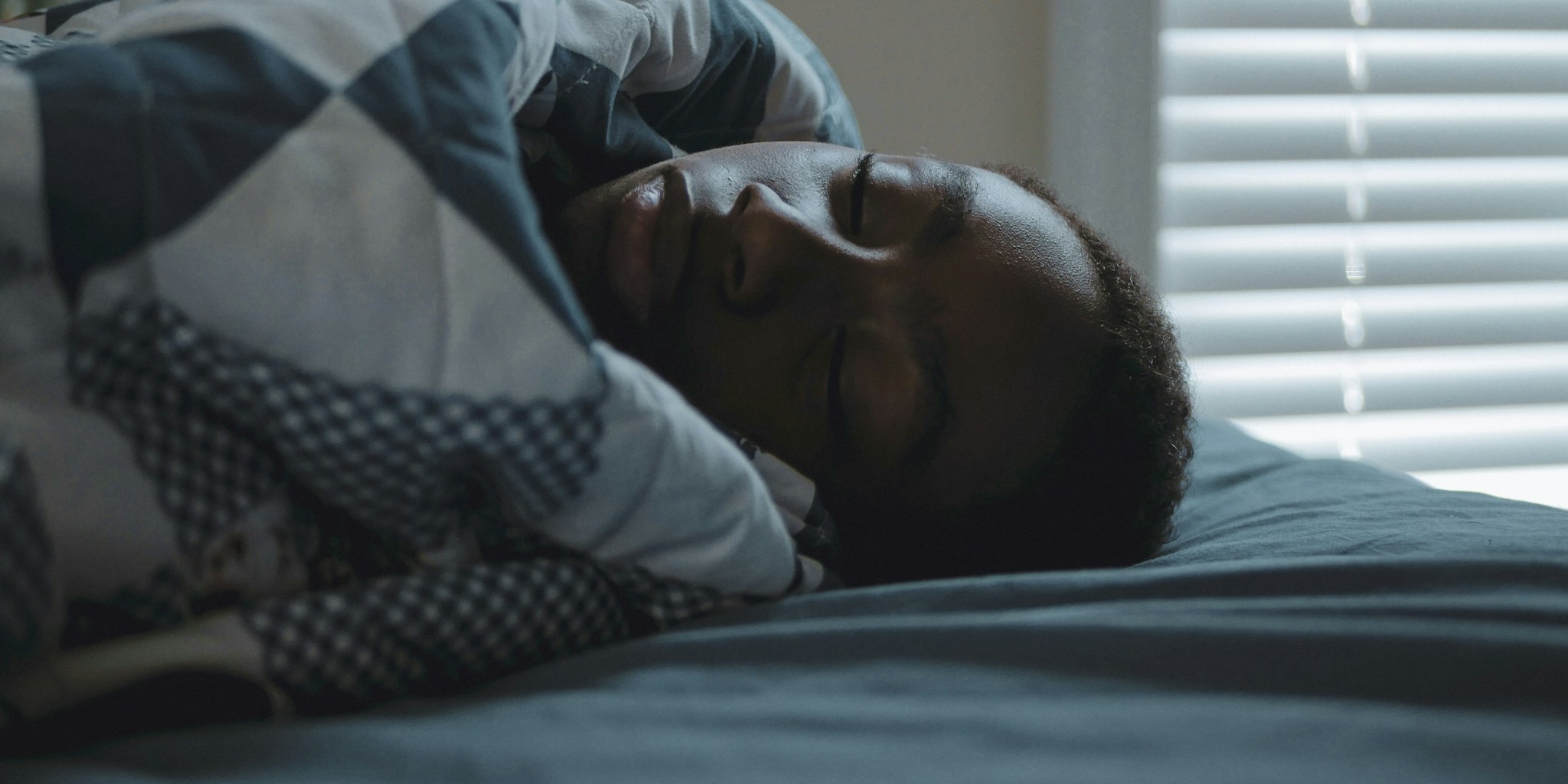 $75 Million Funding for AI Sleep Ring What Shoppers Need to Know About Home Sleep Apnea Detection