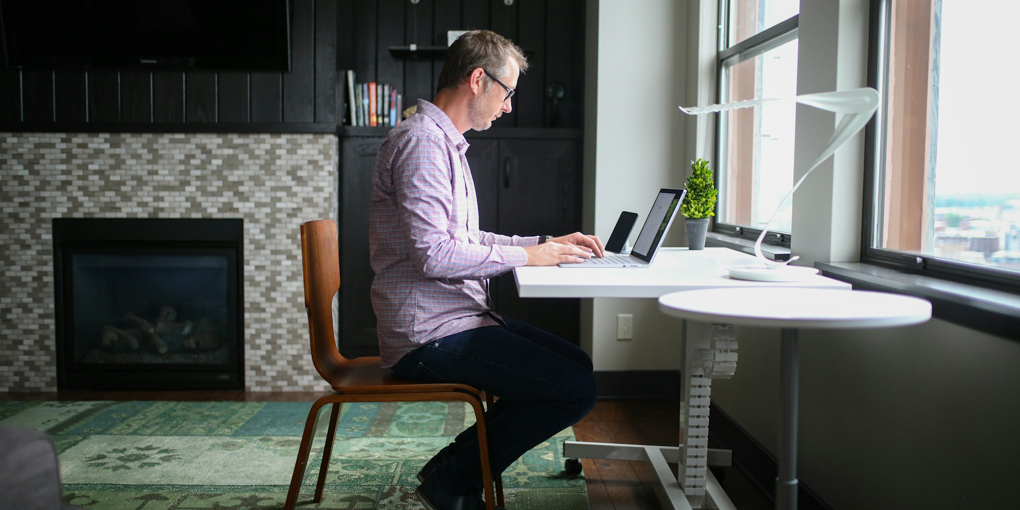 Position Your Monitor Right: 7 Setup Tips