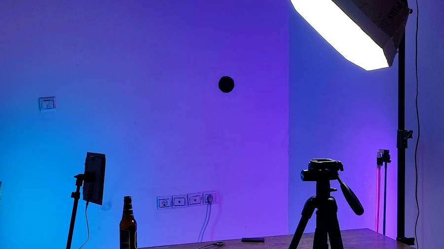 7 Tips to Improve Your Laptop Webcam Quality Without Buying a New One 1 professional lighting LED lamp desk