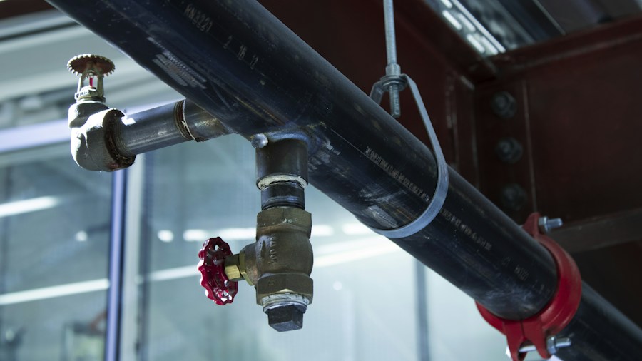 HVAC Industry Shifts to A2L Refrigerants: What Buyers Should Know 1 refrigerant piping installation