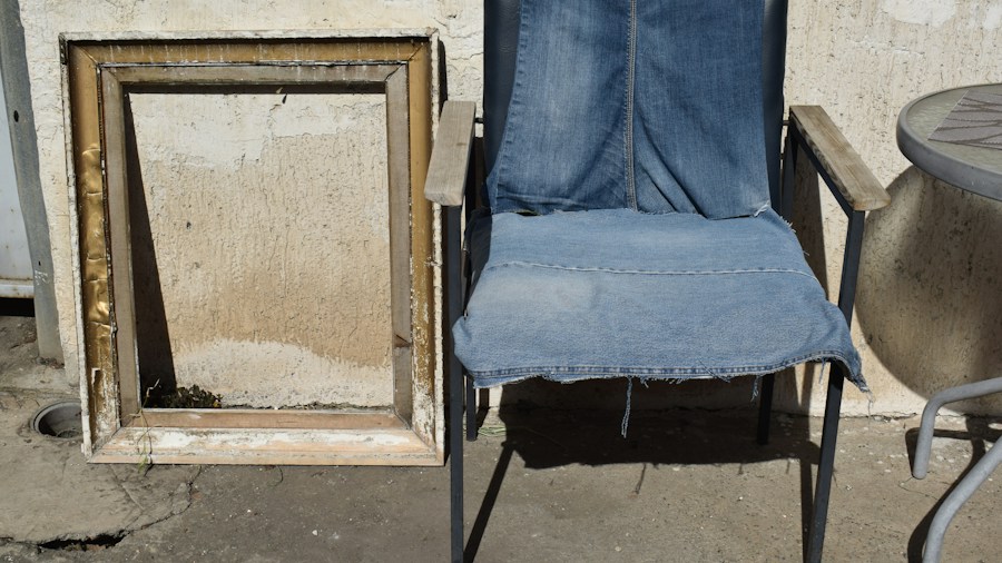 removing fabric old furniture frame