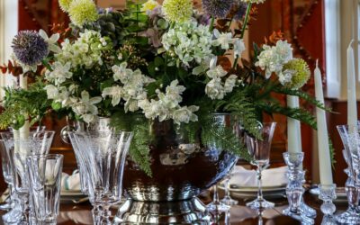 Victorian Fan Vases Return as Interior Design Must-Haves