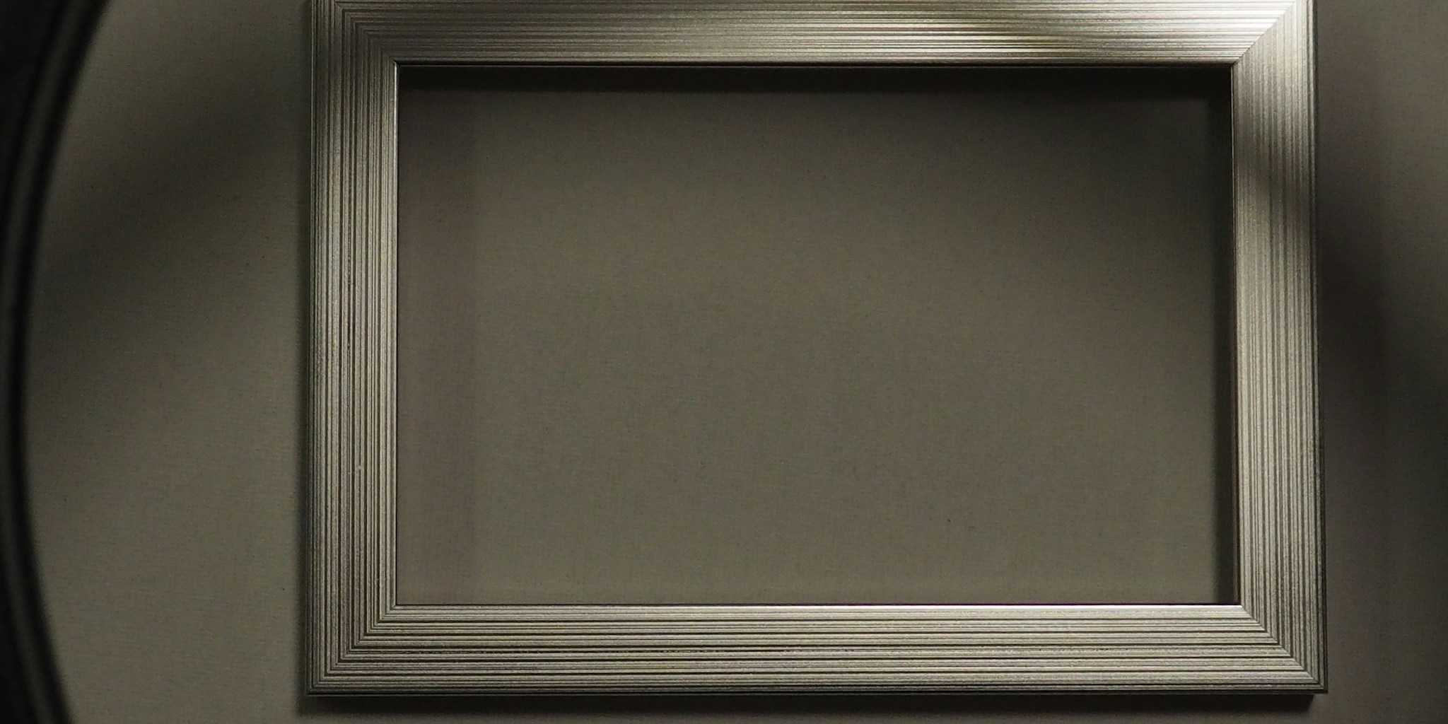 Victorian Silver Trays Are Trending as Interior Design Wall Decor: What Shoppers Should Know