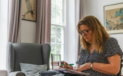 Screen Time Burnout Sparks Creative Comeback at Home