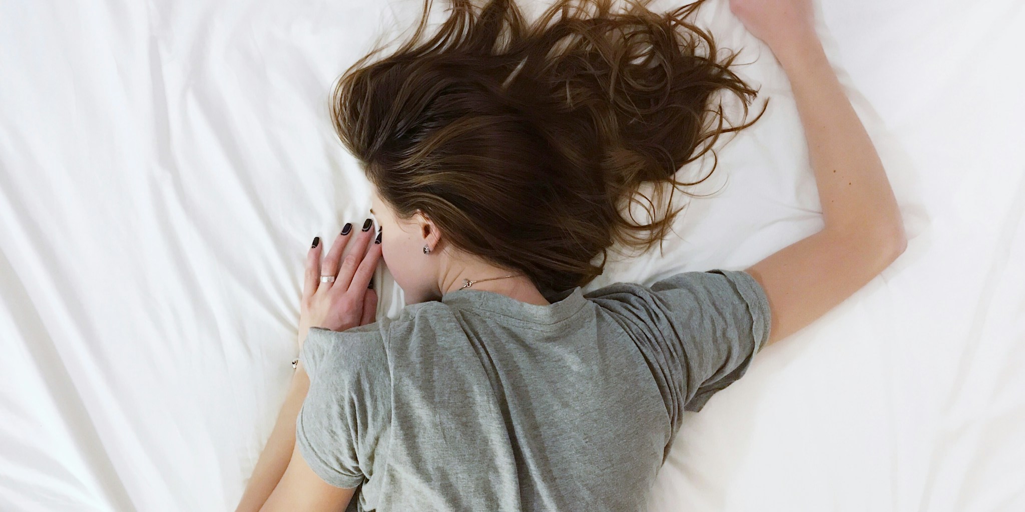 Budget vs Mid-Range Mattress for Side Sleepers: Labor Day Testing Reveals the Winner