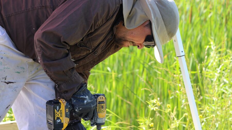 Makita Launches 18V Multi-Head Drill Driver: What Buyers Should Know 2 worker using drill in tight corner space